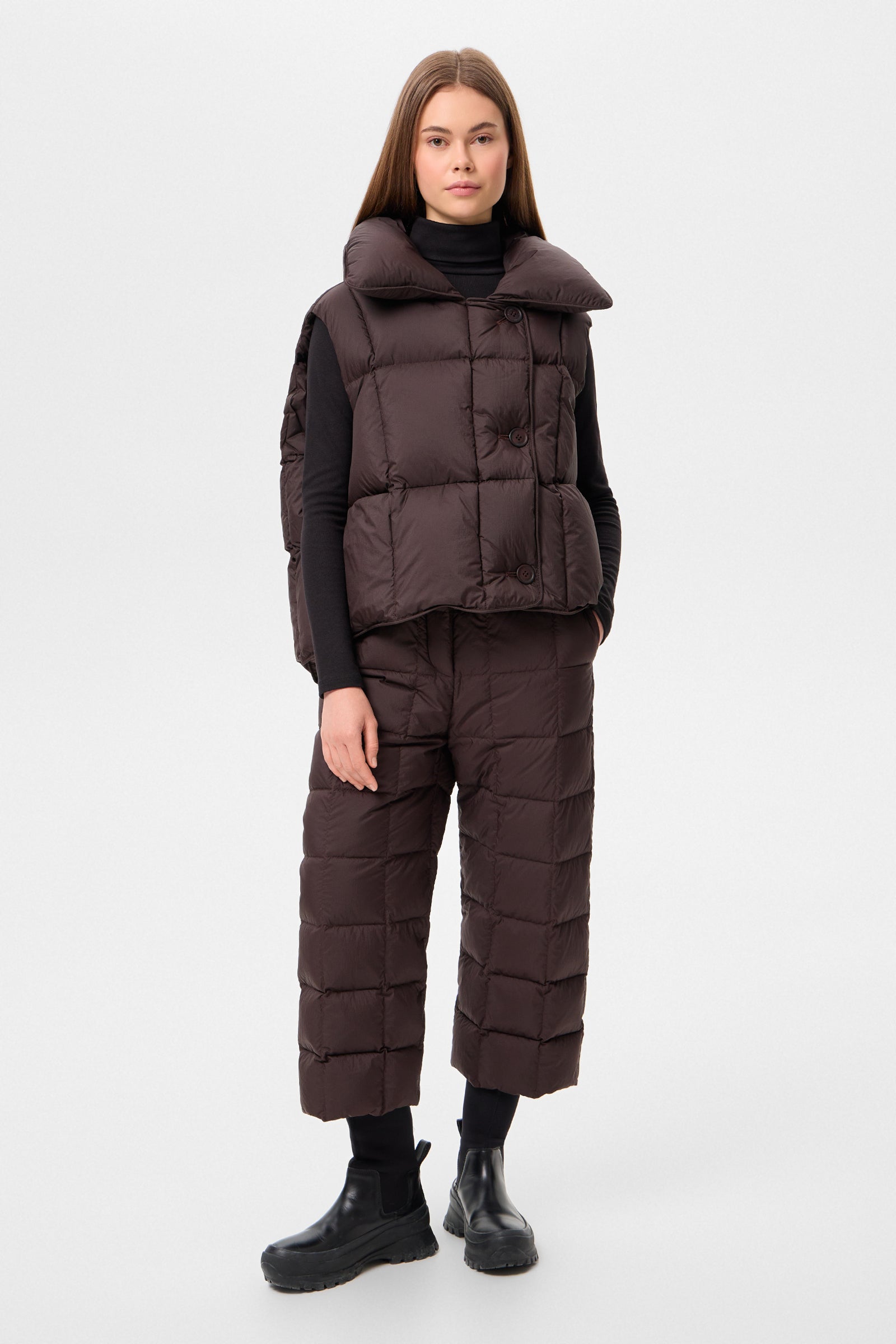 COZY CLOUD VEST MICRO BROWN