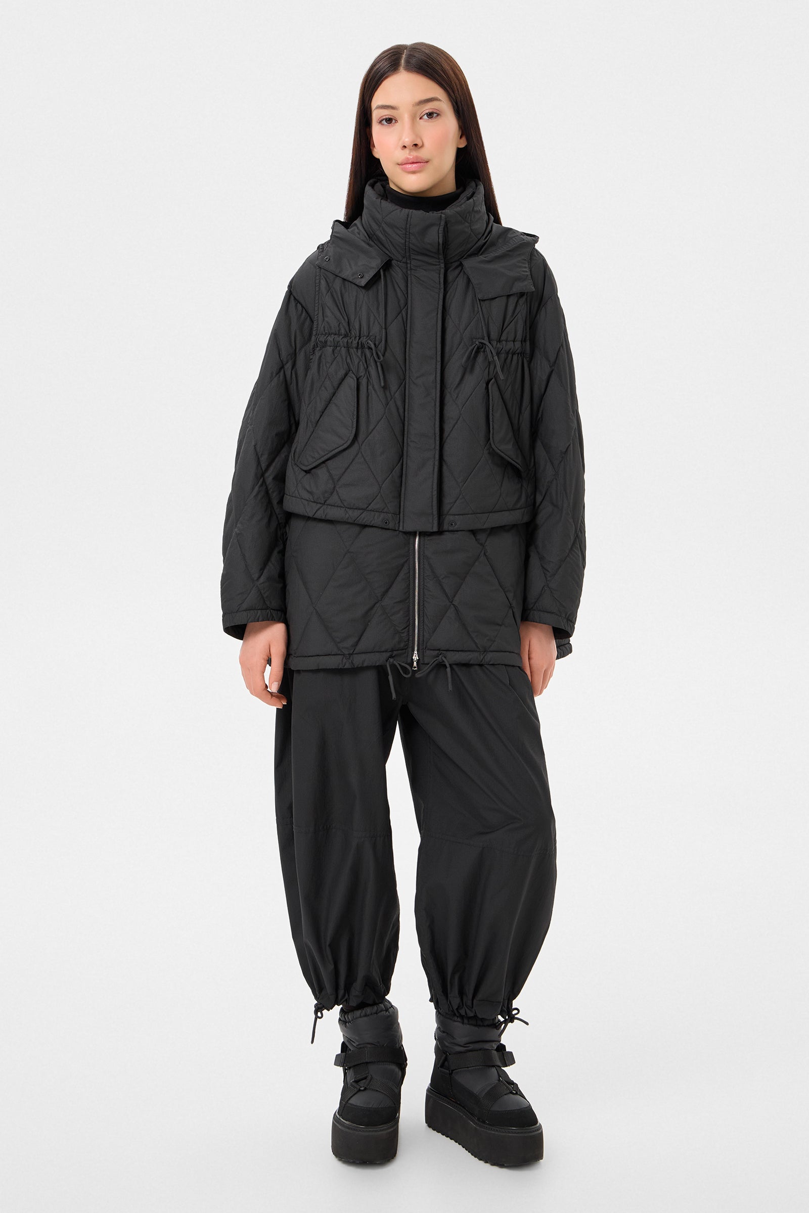 EMBER COAT KETCHUP BLACK