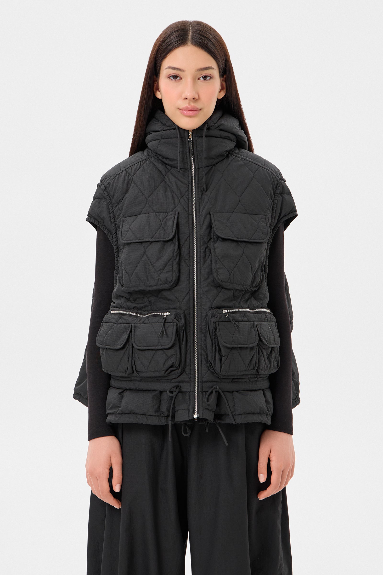 EMBER VEST KETCHUP BLACK