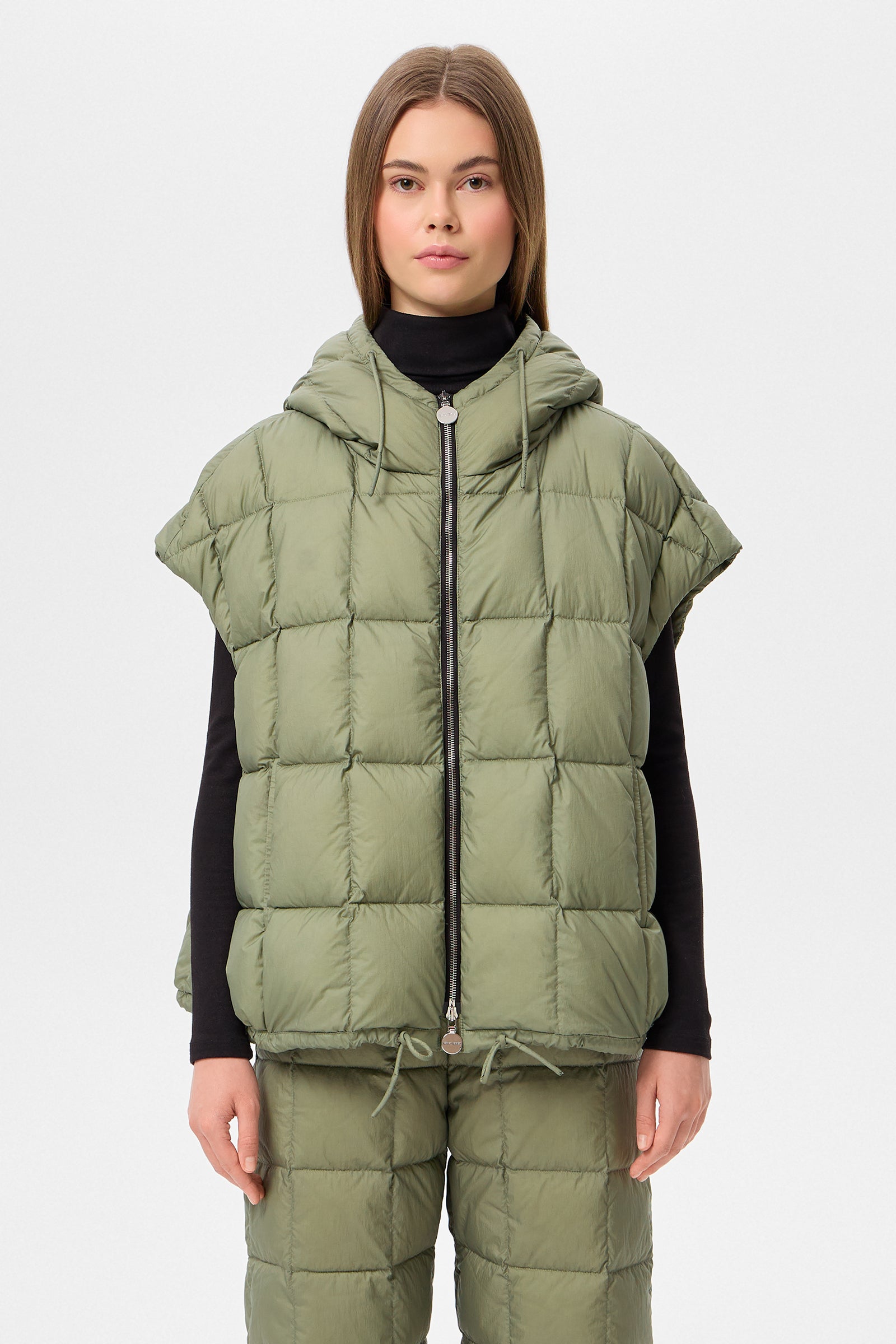 COZY ARCO VEST MICRO OLIVE GREEN
