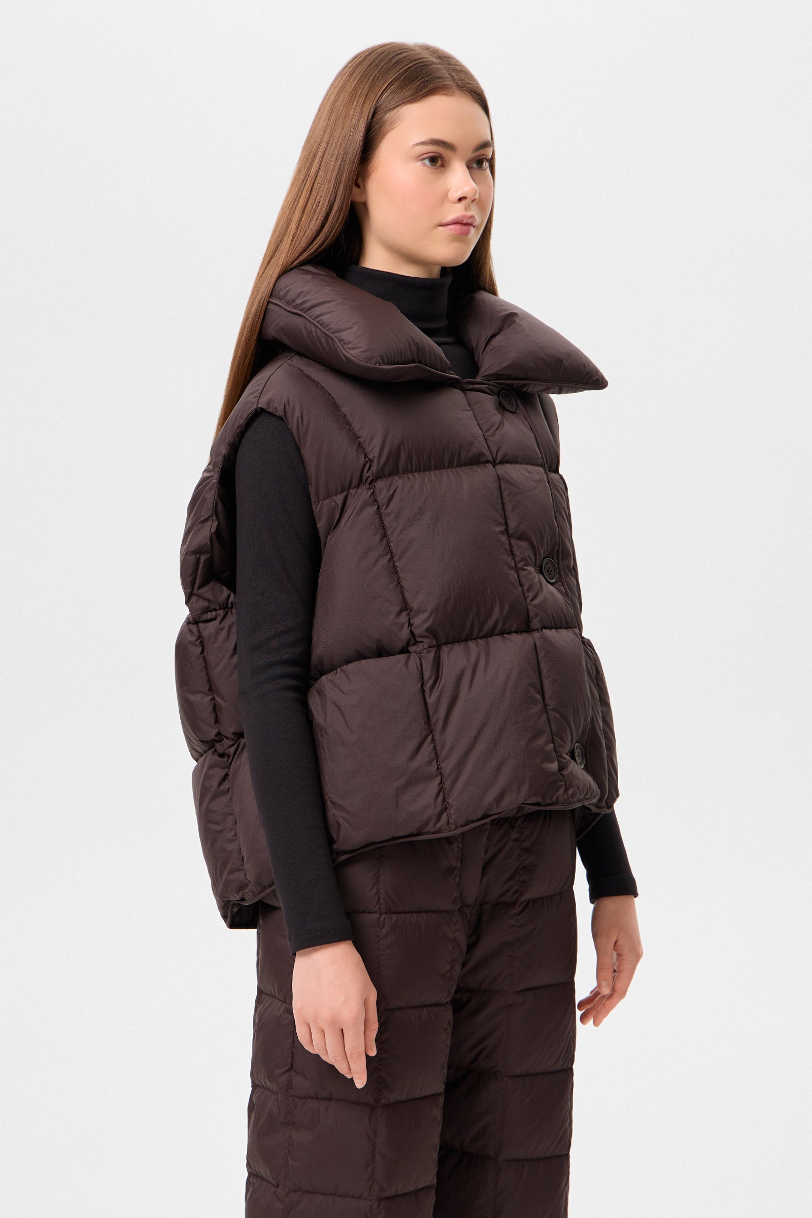 COZY CLOUD VEST MICRO BROWN
