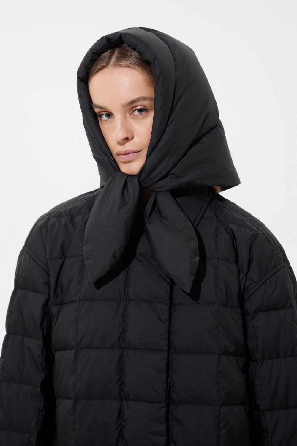 Hustka Hood Micro Black