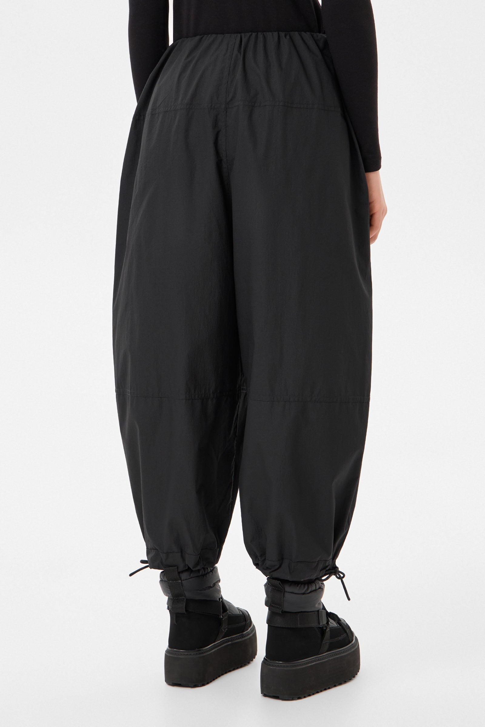 BALLOON PANTS KETCHUP BLACK