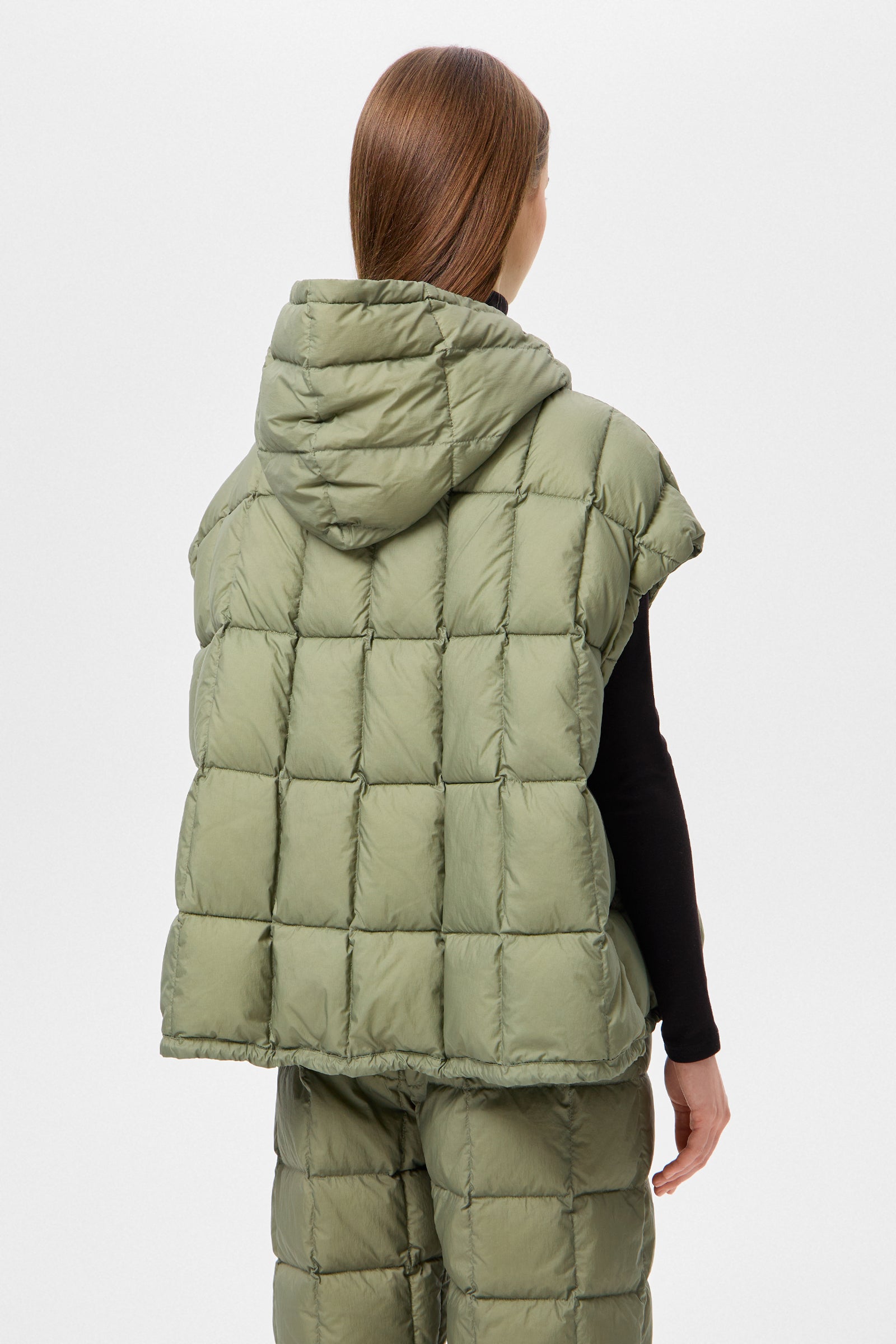 COZY ARCO VEST MICRO OLIVE GREEN