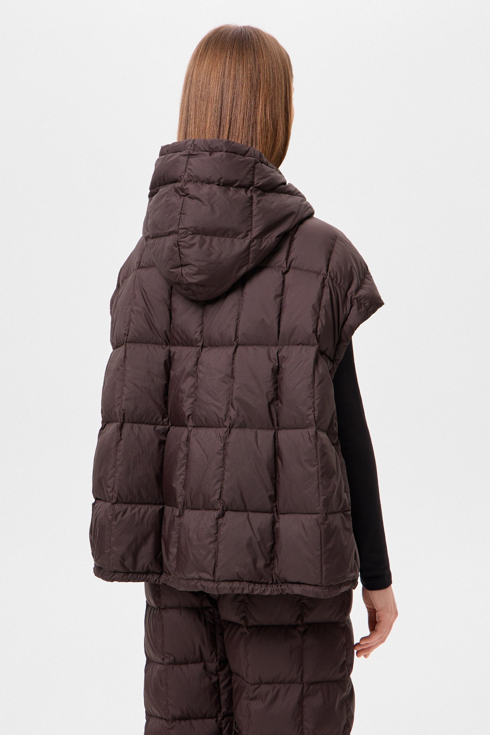COZY ARCO VEST MICRO BROWN
