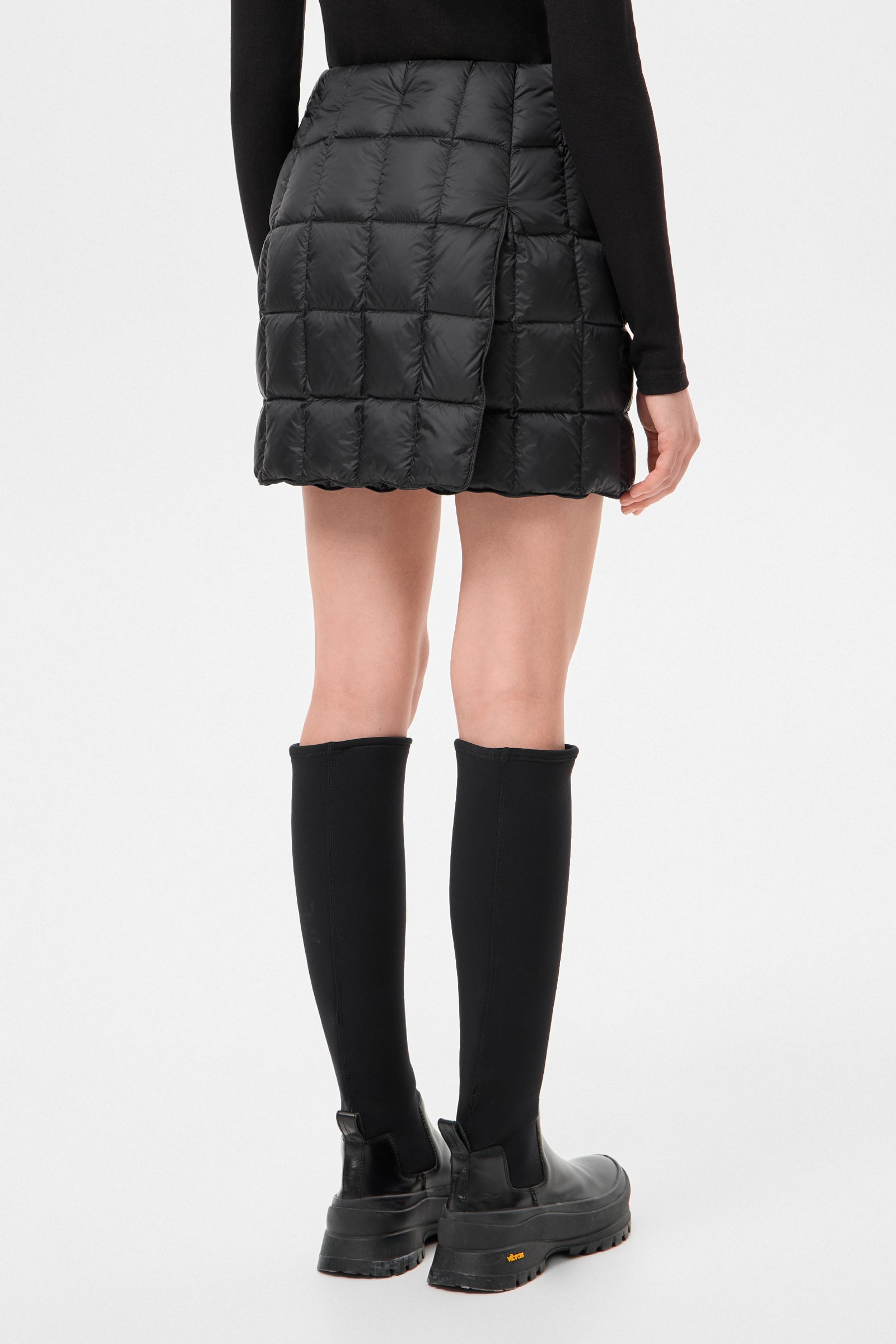 MINI PLAHTA LEON BLACK