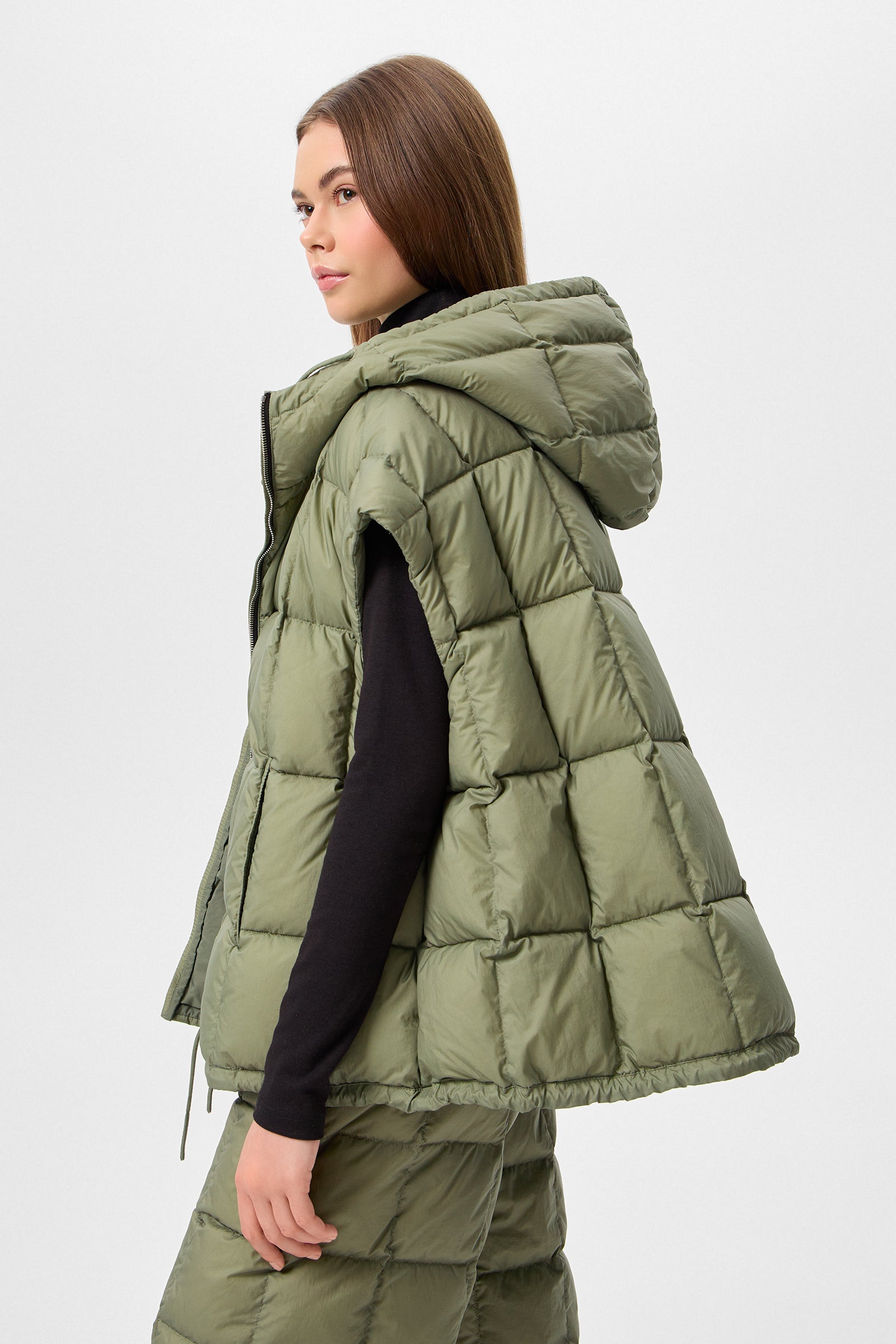 COZY ARCO VEST MICRO OLIVE GREEN