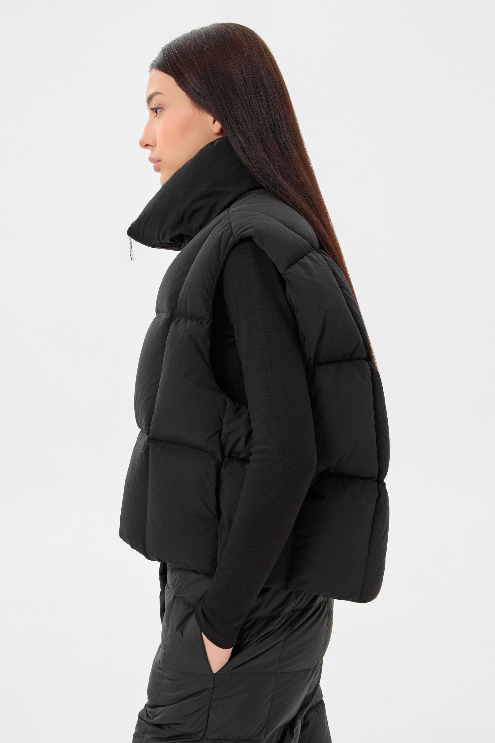 ZIP VEST LEON BLACK