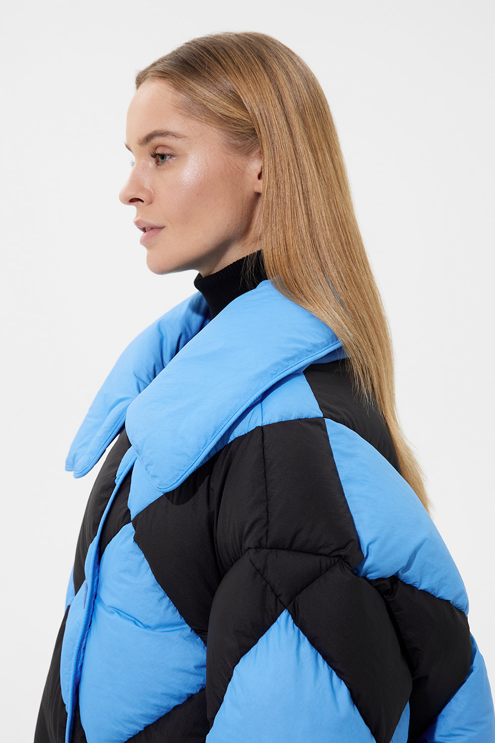 Diamond Cozy Queen Jacket Micro Black + Micro Bright Blue