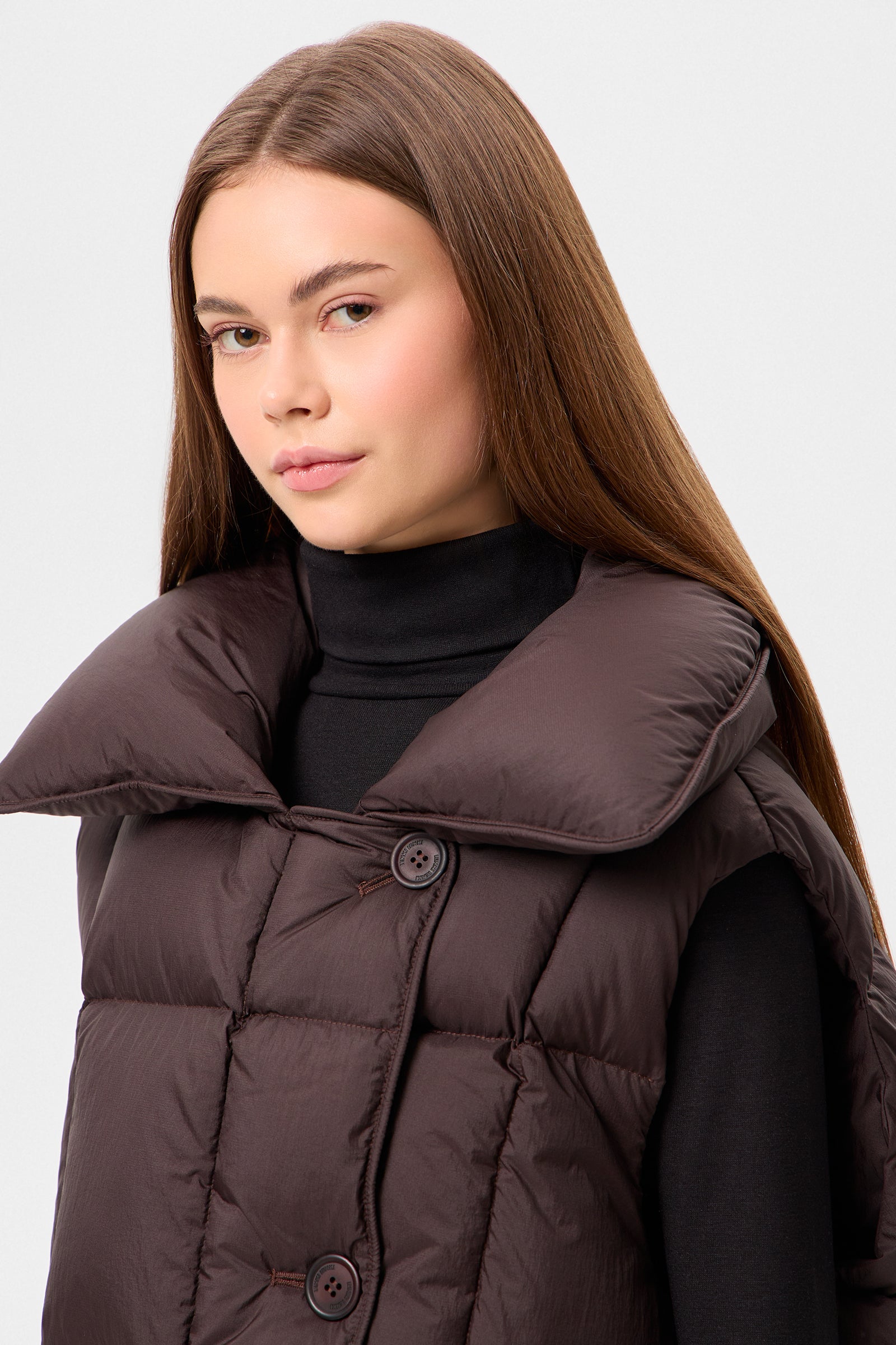 COZY CLOUD VEST MICRO BROWN
