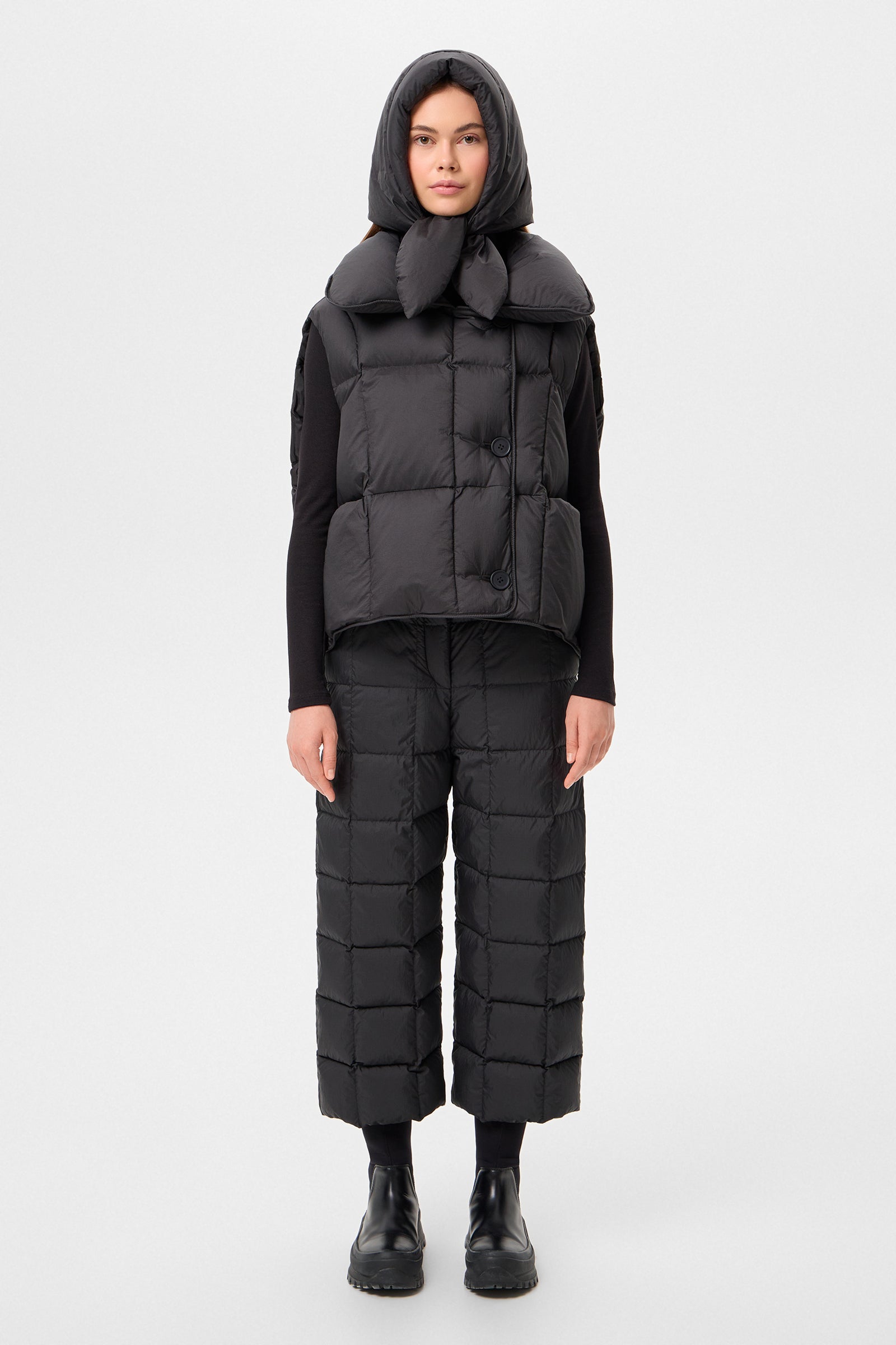 HUSTKA HOOD MICRO BLACK