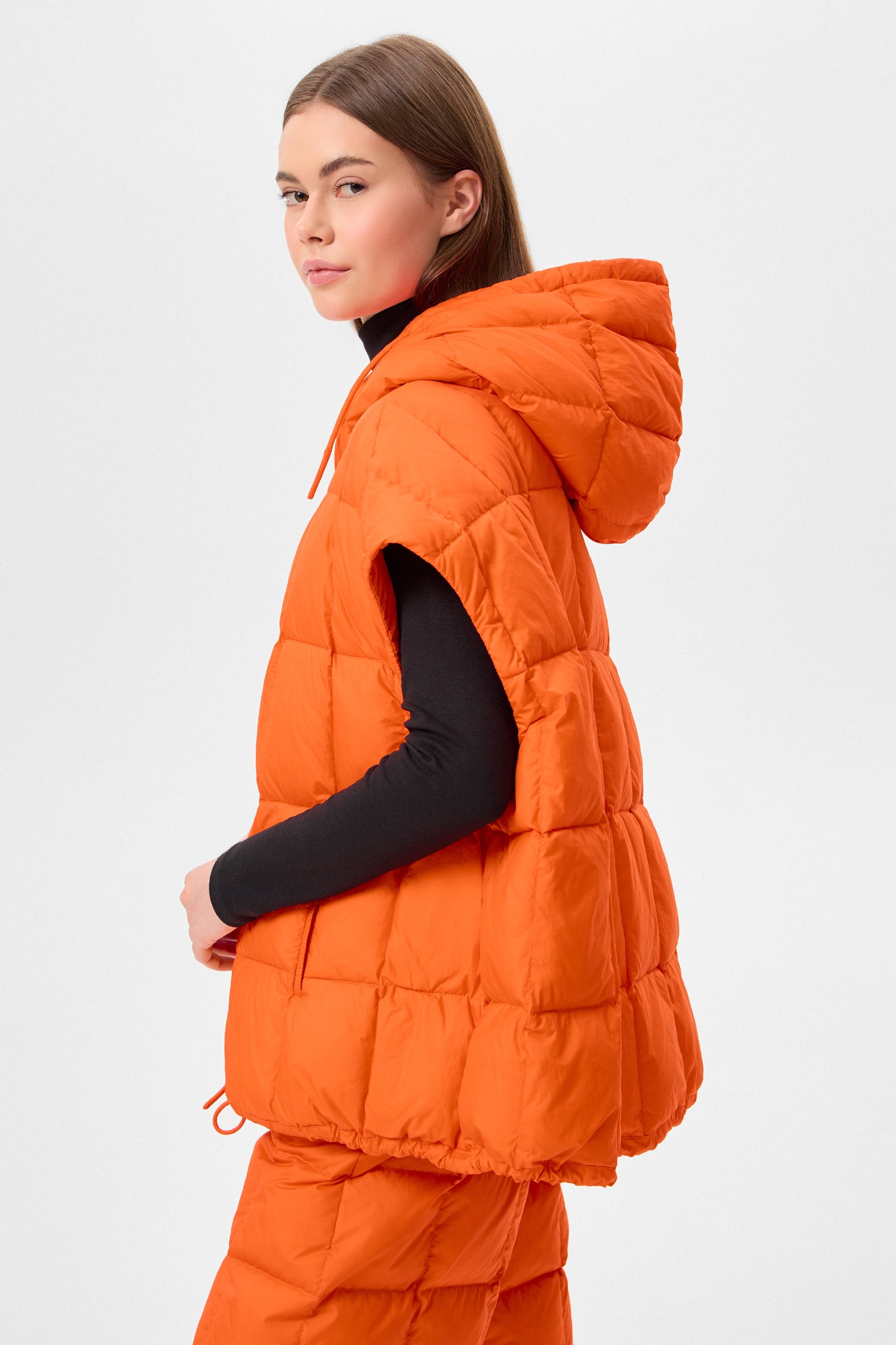 COZY ARCO VEST MICRO ORANGE