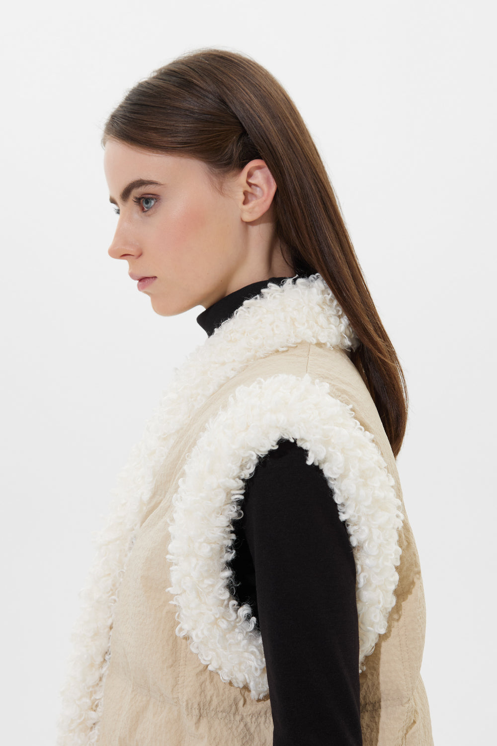 KEPTAR VEST STEFANIA CREAM