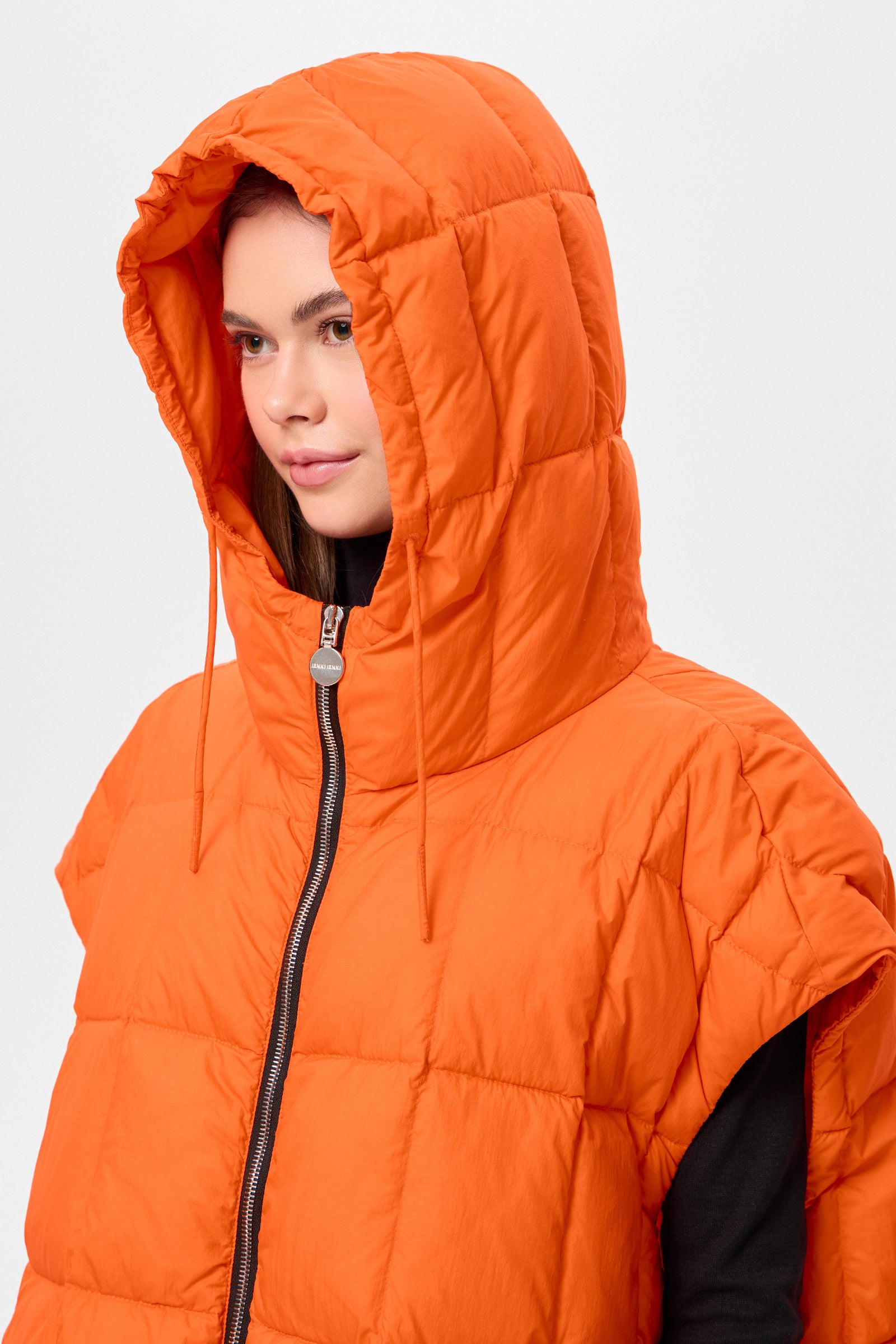 COZY ARCO VEST MICRO ORANGE