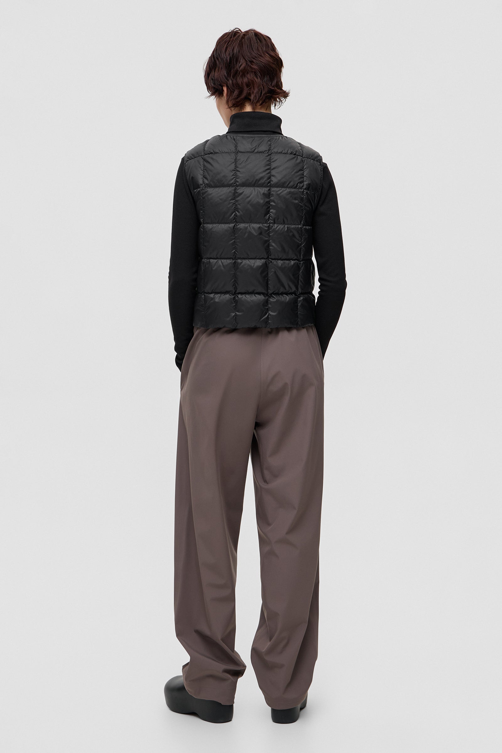 NANO VEST KISS BLACK