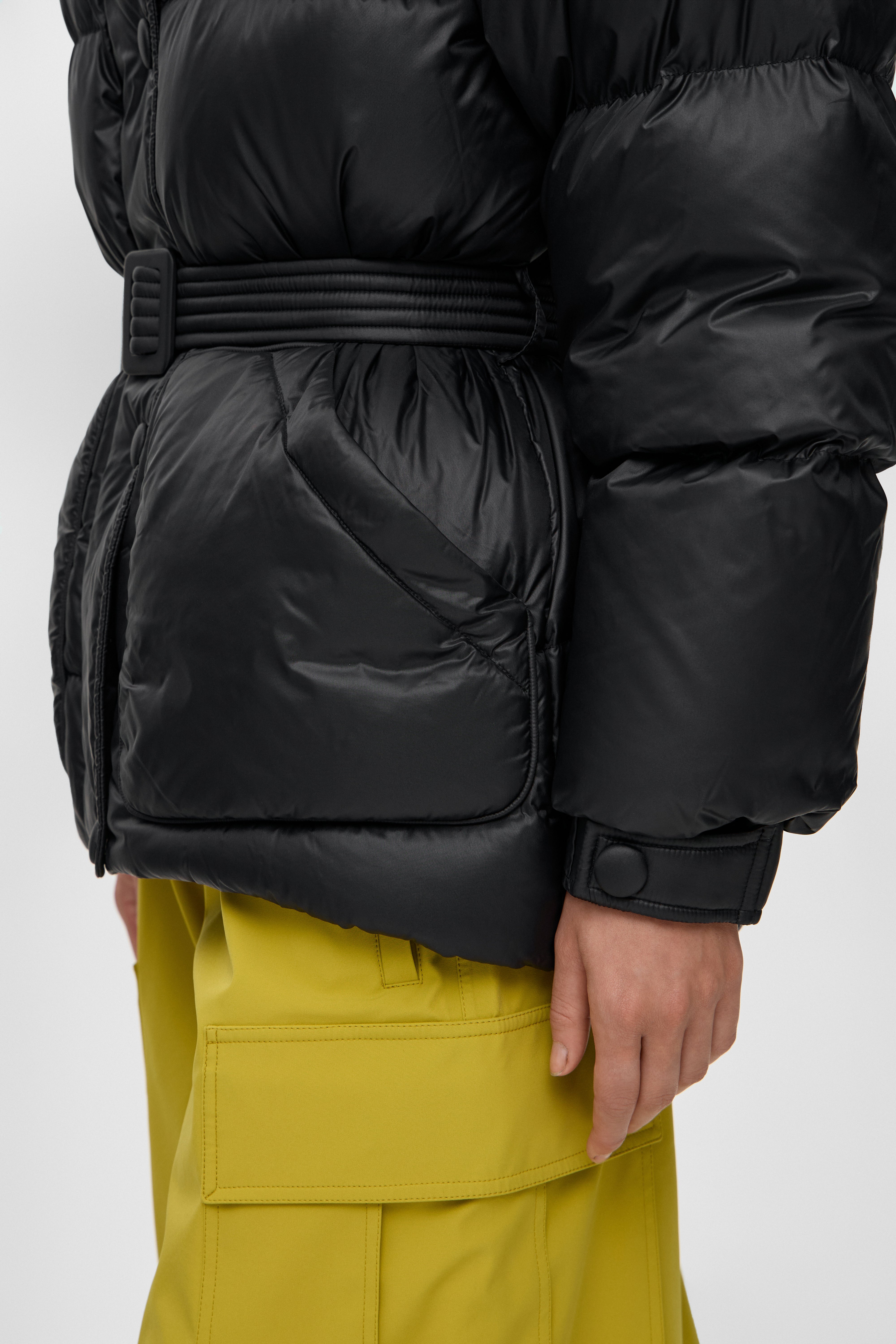 MICHLIN KISS BLACK