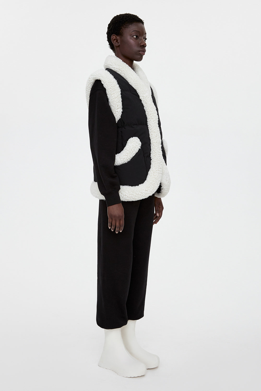 Keptar Vest Braille Black