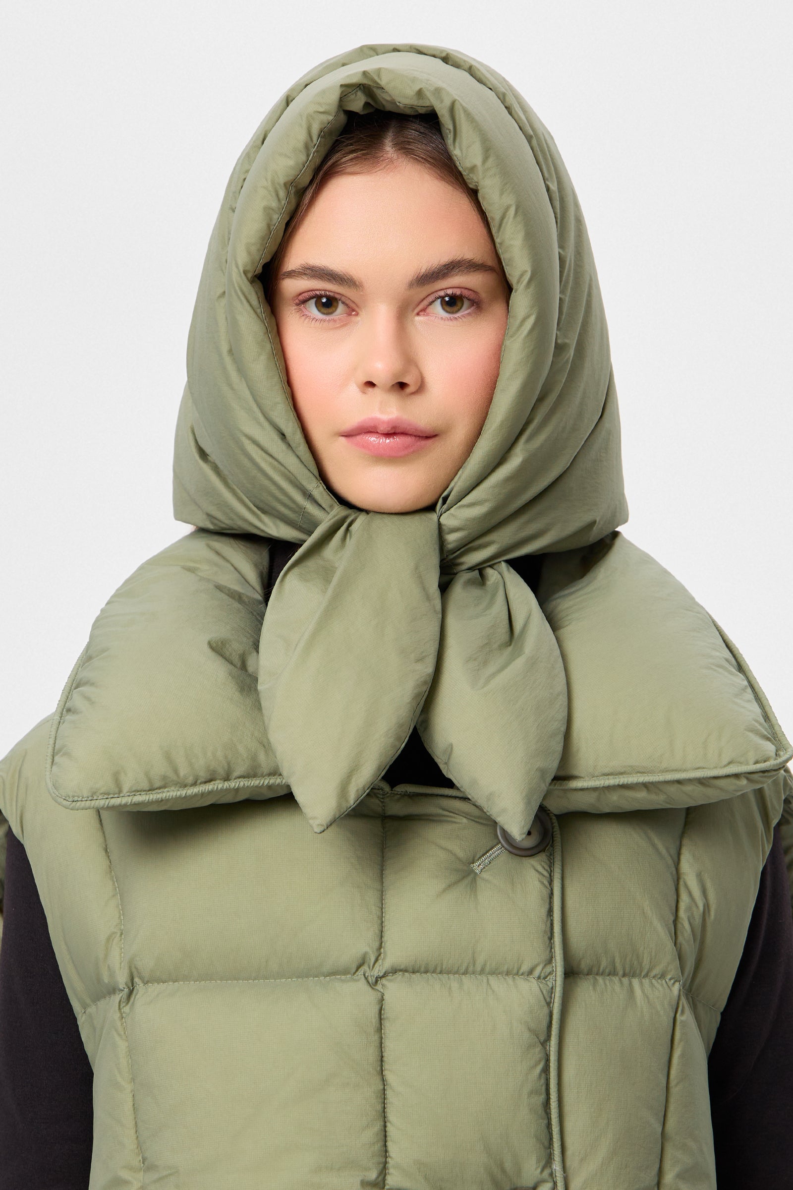 HUSTKA HOOD MICRO OLIVE GREEN
