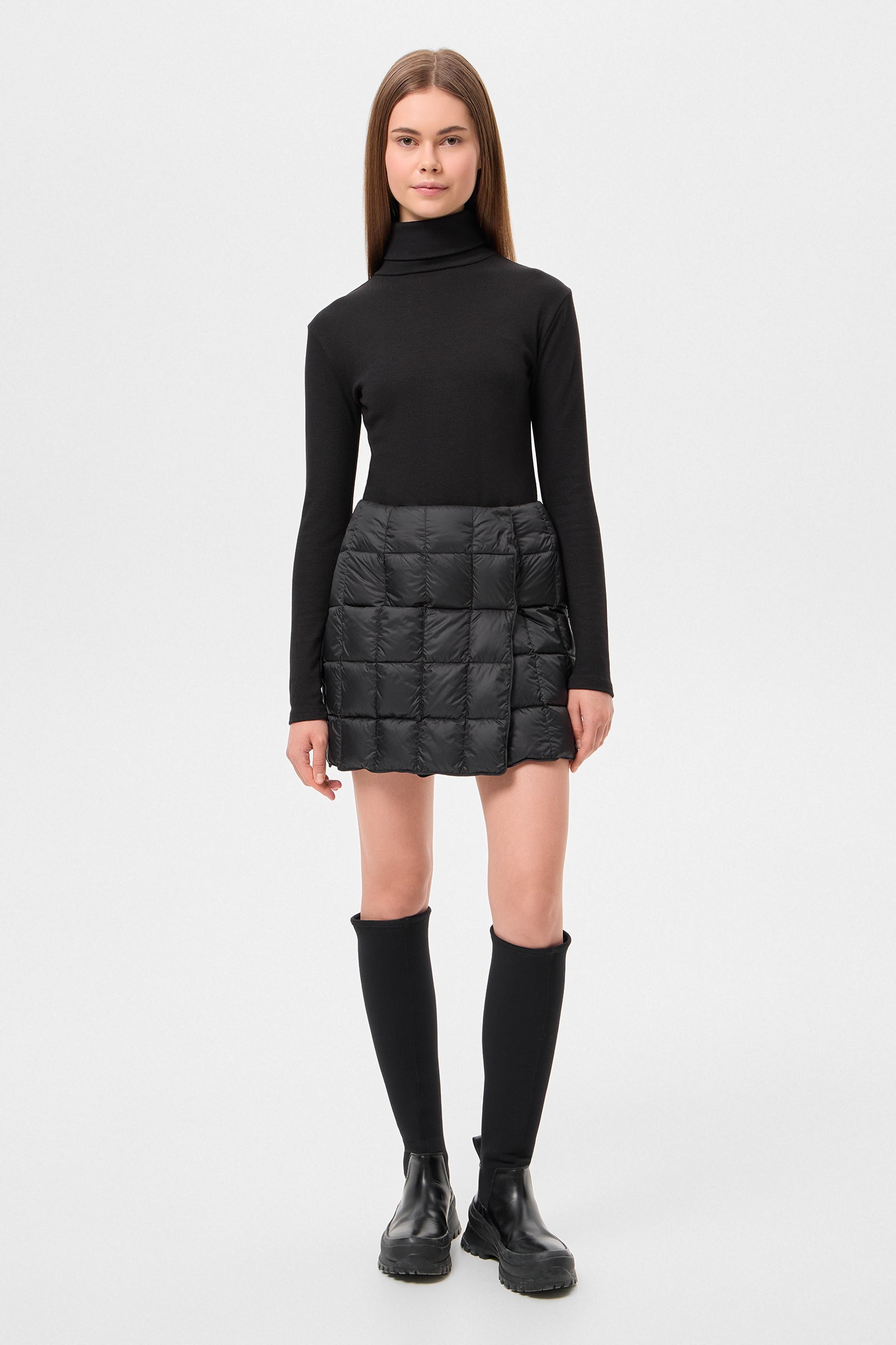 MINI PLAHTA LEON BLACK