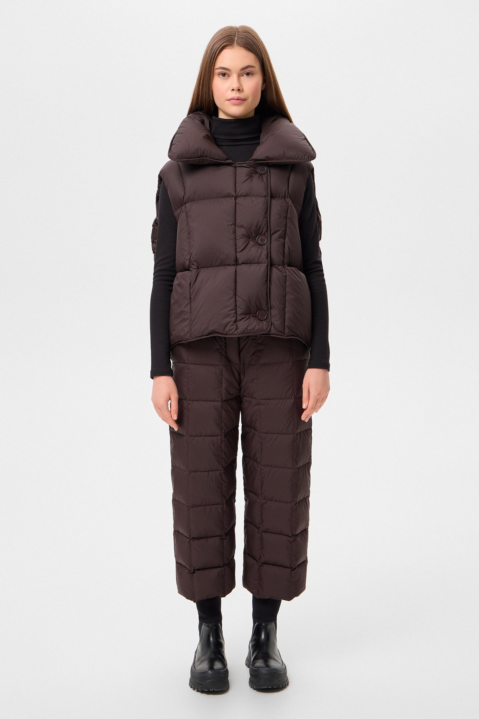 COZY CLOUD VEST MICRO BROWN