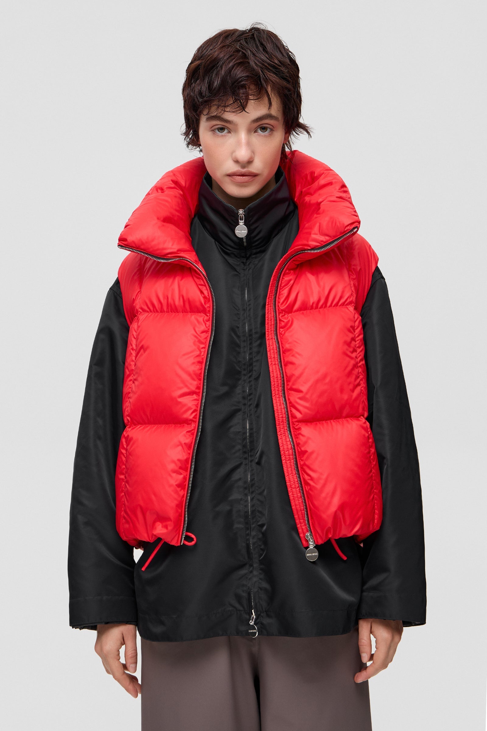 ZIP VEST KISS RED